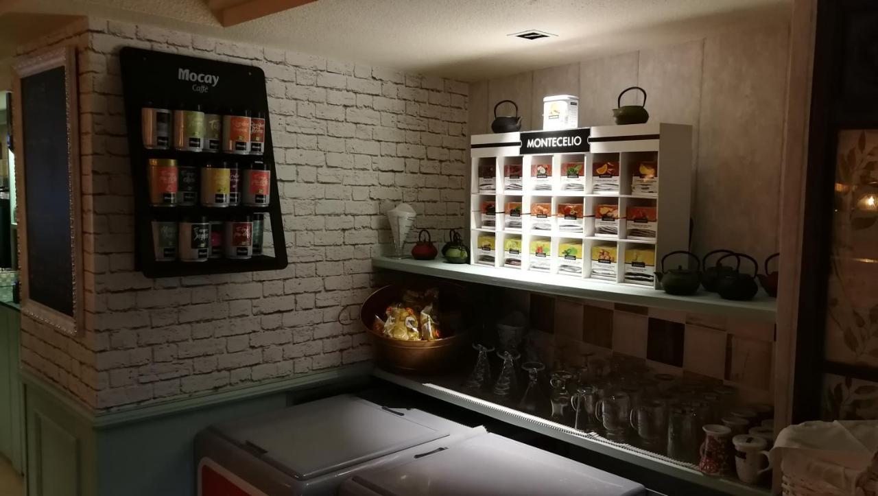 Hostal Macami Pedro Abad Ngoại thất bức ảnh